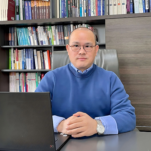 Shu Qingbang, founder and chairman of Laserion and ultrafast laser engineering expert