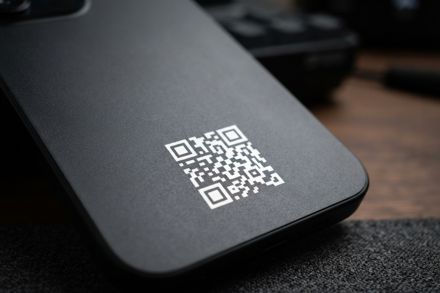 How to Achieve High-Contrast, Zero-Damage Laser Marking on Consumer Electronics Components?